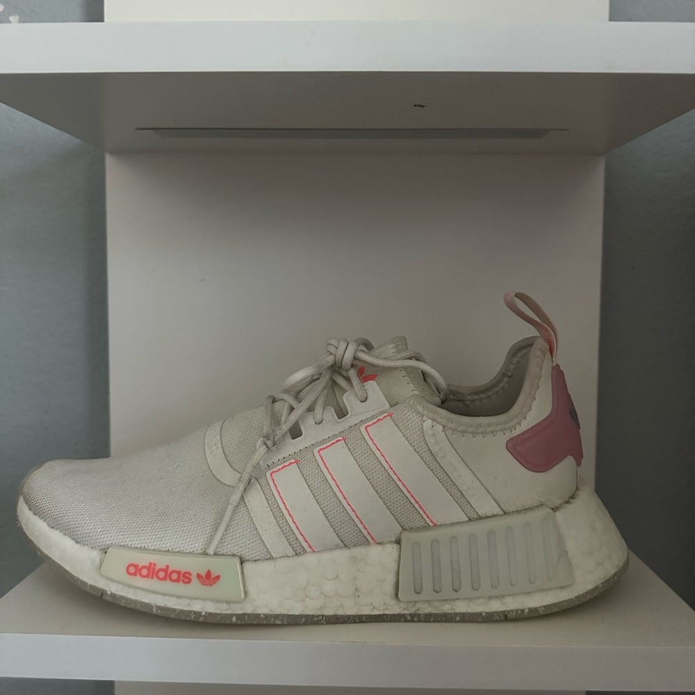 Adidas NMD R1 Sneakers in Cream and Pink sparkle